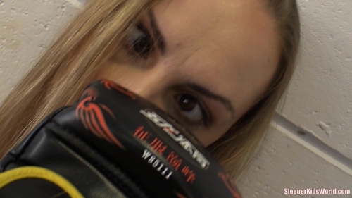 SKW Anne solo boxing 2.m4v.0358