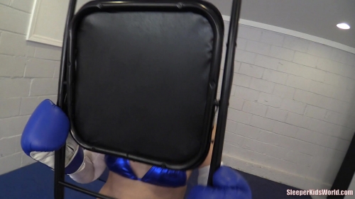 SKW Anne solo boxing 2.m4v.0365