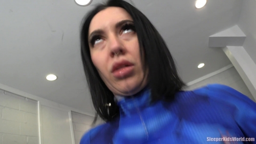 Bruised-Drool-Stained-Bodysuits-1080-Paisley-Monroe.mp4.0084