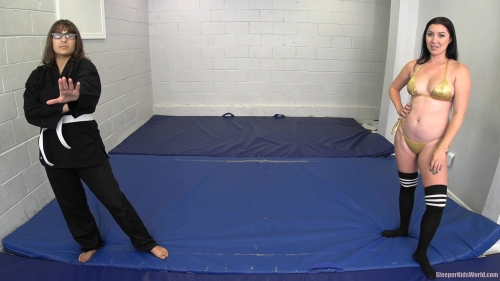 SKW-GI-vs-BIKINI-PAISLEY-FAITH.mp4.0007