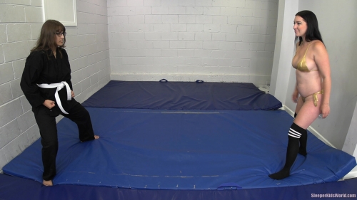 SKW-GI-vs-BIKINI-PAISLEY-FAITH.mp4.0011