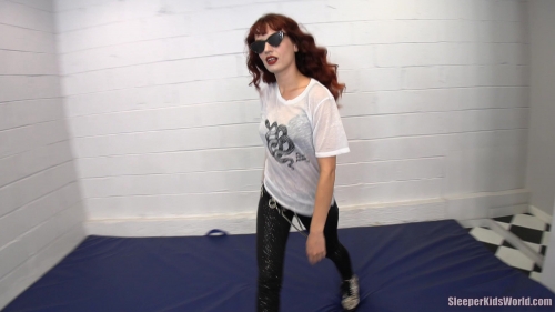 HEEL-vs-a-HEEL-STRIP-MATCH-FAITH-vs-KAT.mp4.0000