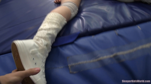 ITS-ALWAYS-SUNNY-AT-SKW-SUNNY-DEBUT.mp4.0019