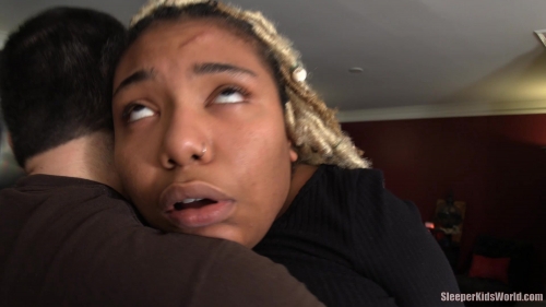 MEDUSA-SENSUALLY-SQUEEZED.mp4.0110
