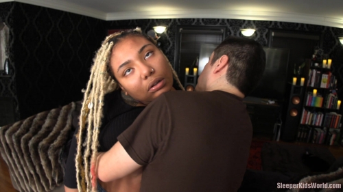 MEDUSA-SENSUALLY-SQUEEZED.mp4.0152