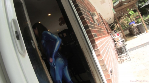 SKW-MONROE-THE-BURGLAR-EMMA-SK.mp4.0036