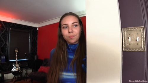 SKW-MONROE-THE-BURGLAR-EMMA-SK.mp4.0053