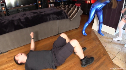 SKW-MONROE-THE-BURGLAR-EMMA-SK.mp4.0064