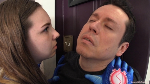 SKW-MONROE-THE-BURGLAR-EMMA-SK.mp4.0091