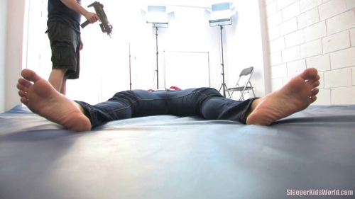 SKW SENTRY GIRLS SESSION 86 - ricci.wmv.0374