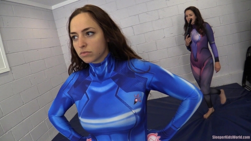 Karlyliazerosuitsentries.m4v.0267