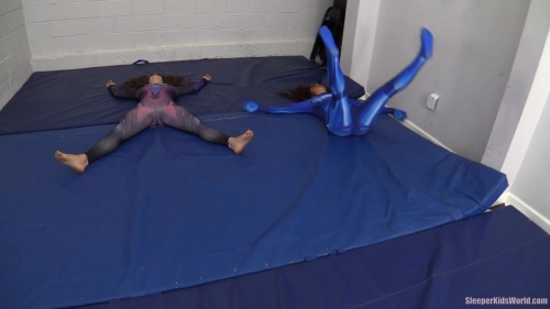 Karlyliazerosuitsentries.m4v.0339