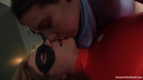 SSP-SPANDEX-SENTRIES-Stella-monroe.mp4.0094