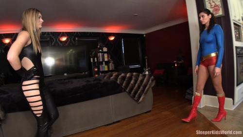 ULTRAGIRL-vs-MINX-Bella-Luxx-Tyler.mp4.0040