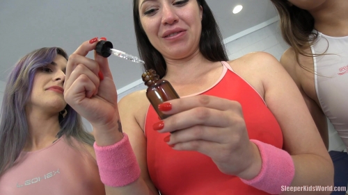 SKW-UNDER-THE-INFLUENCE-FIFTEENTH-BATTLE-Paisley-faith-mia.m4v.0004