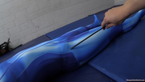 SKW-Monroe-zerosuit-spy.m4v.0165